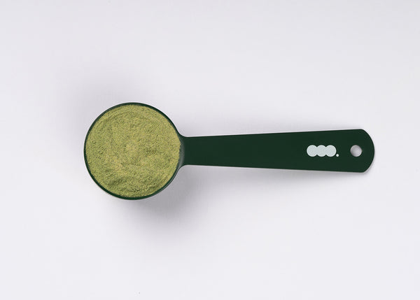 Jedna porcja Koreańskiego Multi Greens w metalowej miarce